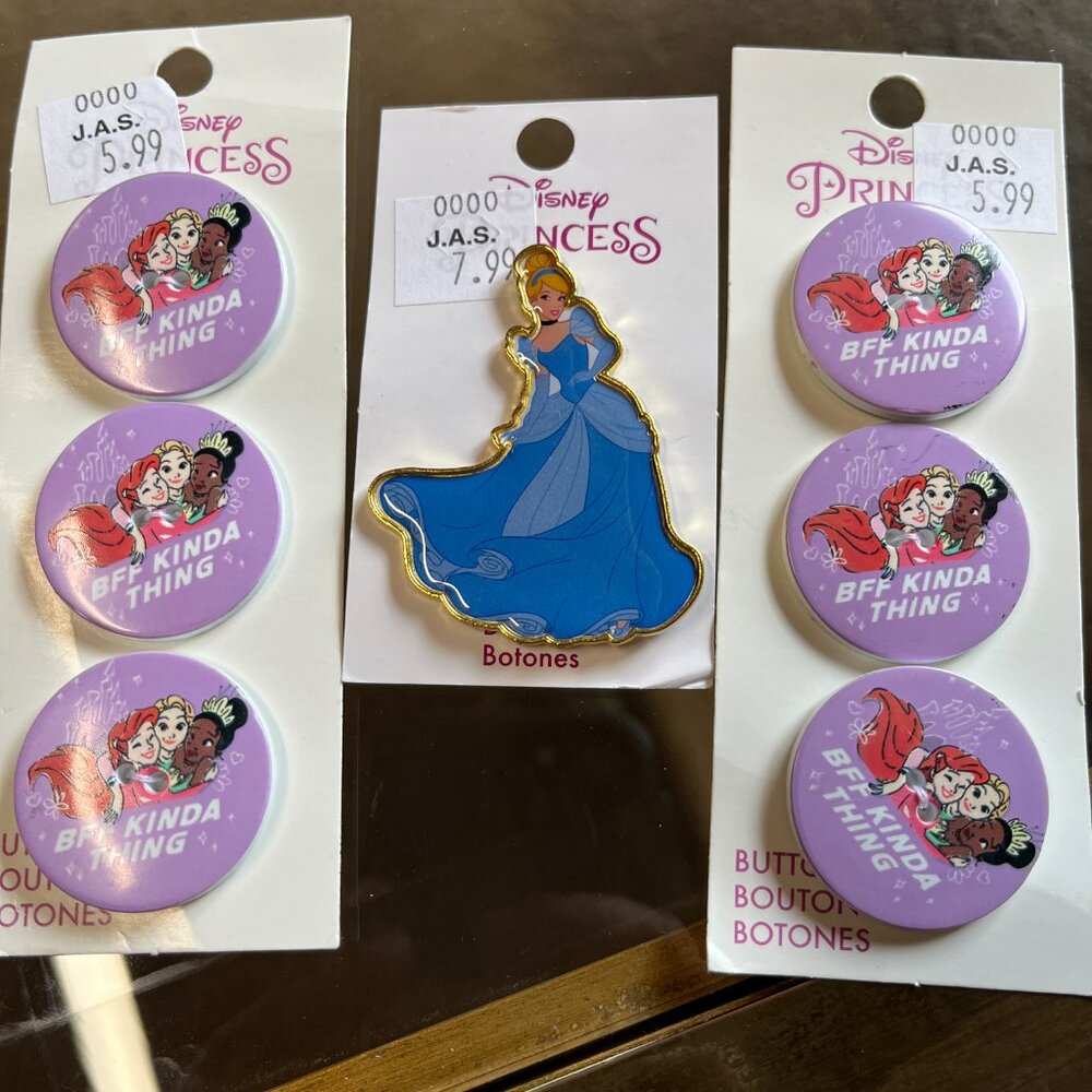 Cinderella / Cinderella Princes Buttons (3 sets) (7 buttons in total) (new)